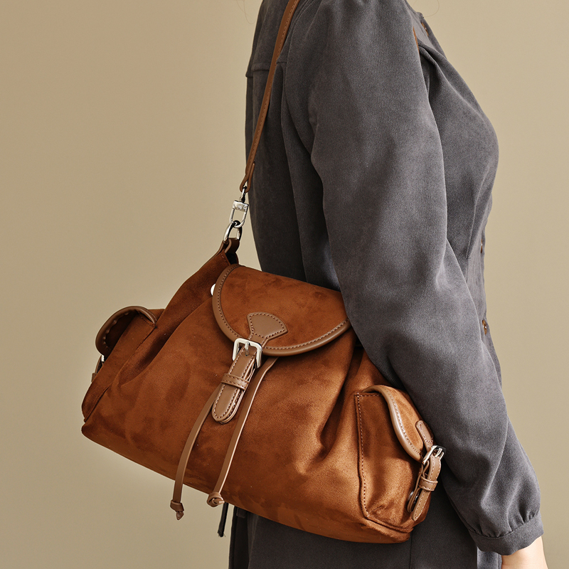 England Style Faux Suede Bags  - đánh giá và giá Interior Design Vintage Style